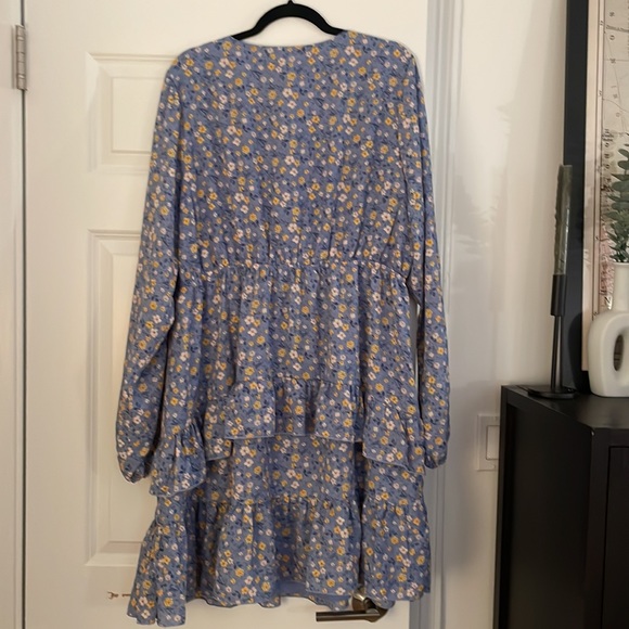 Floral Ruffled Dress - Picture 4 of 4